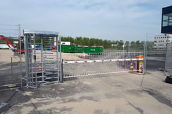 Heras-slagboom-met-rok-overklim-beveiliging-5